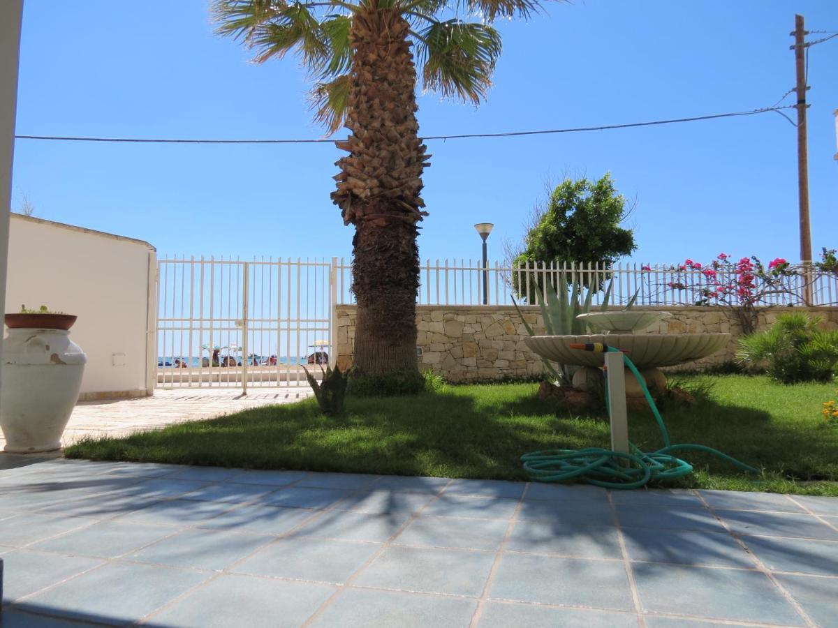 Salentoguests Villetta Sulla Spiaggia Porto Cesareo Exterior photo